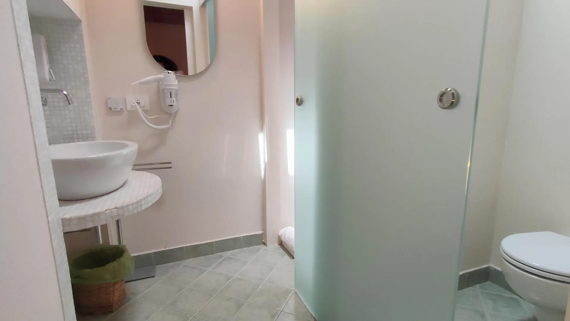 מונטגרידולפו Villa Seven Colors 0*,  איטליה